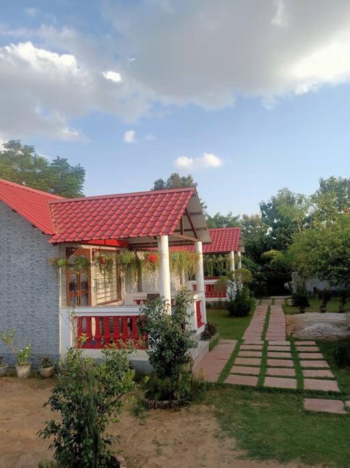 Achal Farm जंगल में मंगल Villa Gurgaon Luaran gambar