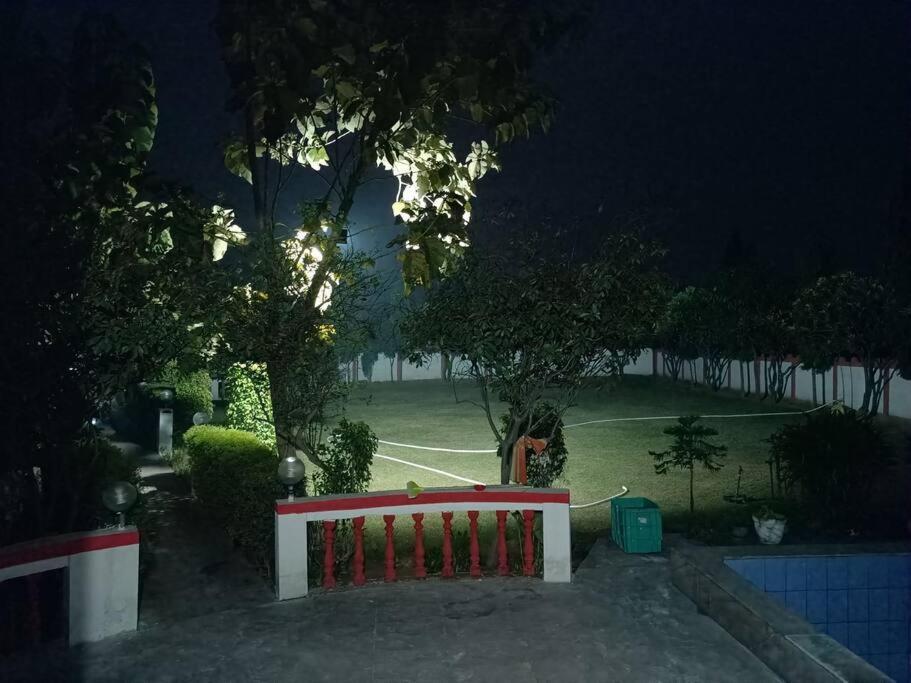 Achal Farm जंगल में मंगल Villa Gurgaon Luaran gambar