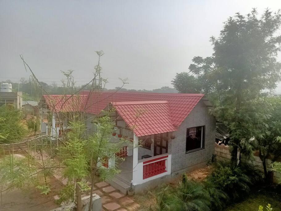 Achal Farm जंगल में मंगल Villa Gurgaon Luaran gambar