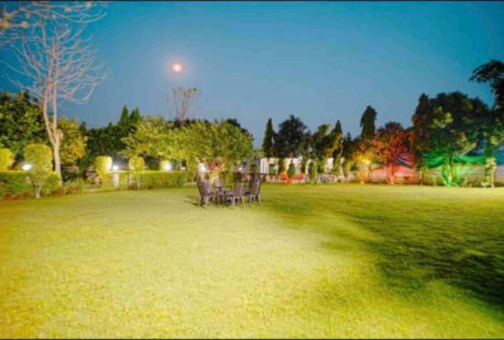 Achal Farm जंगल में मंगल Villa Gurgaon Luaran gambar